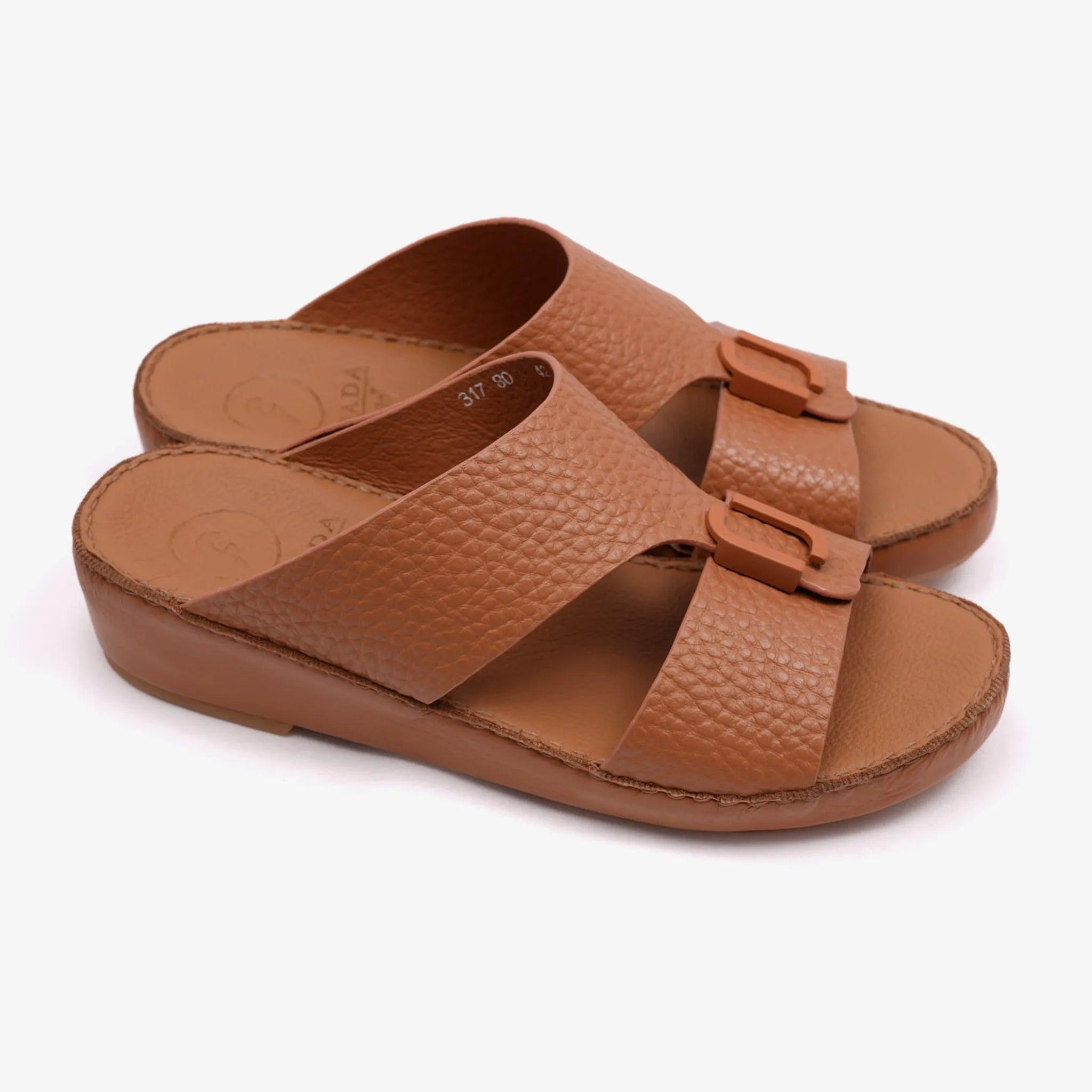 DAVINCI TIMELESS UNLINED HAMMERED CLASSIC ARABIC SANDALS CUOIO - Farada