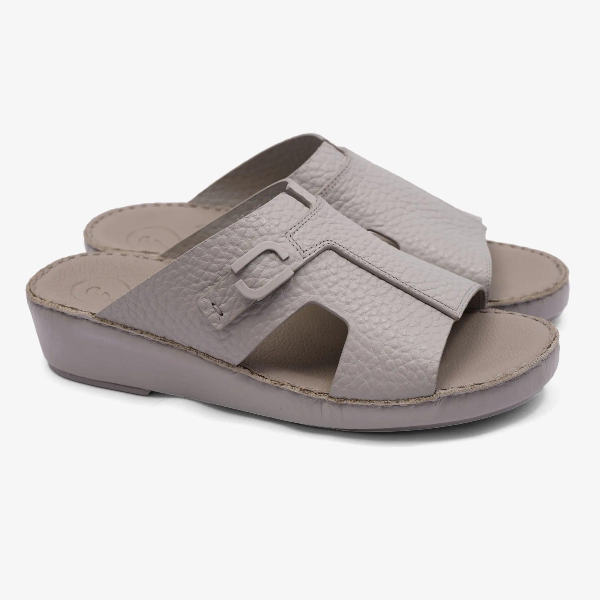 TRENDY UNLINED HAMMERED EINAUDI ARABIC SANDALS CHIME - Farada