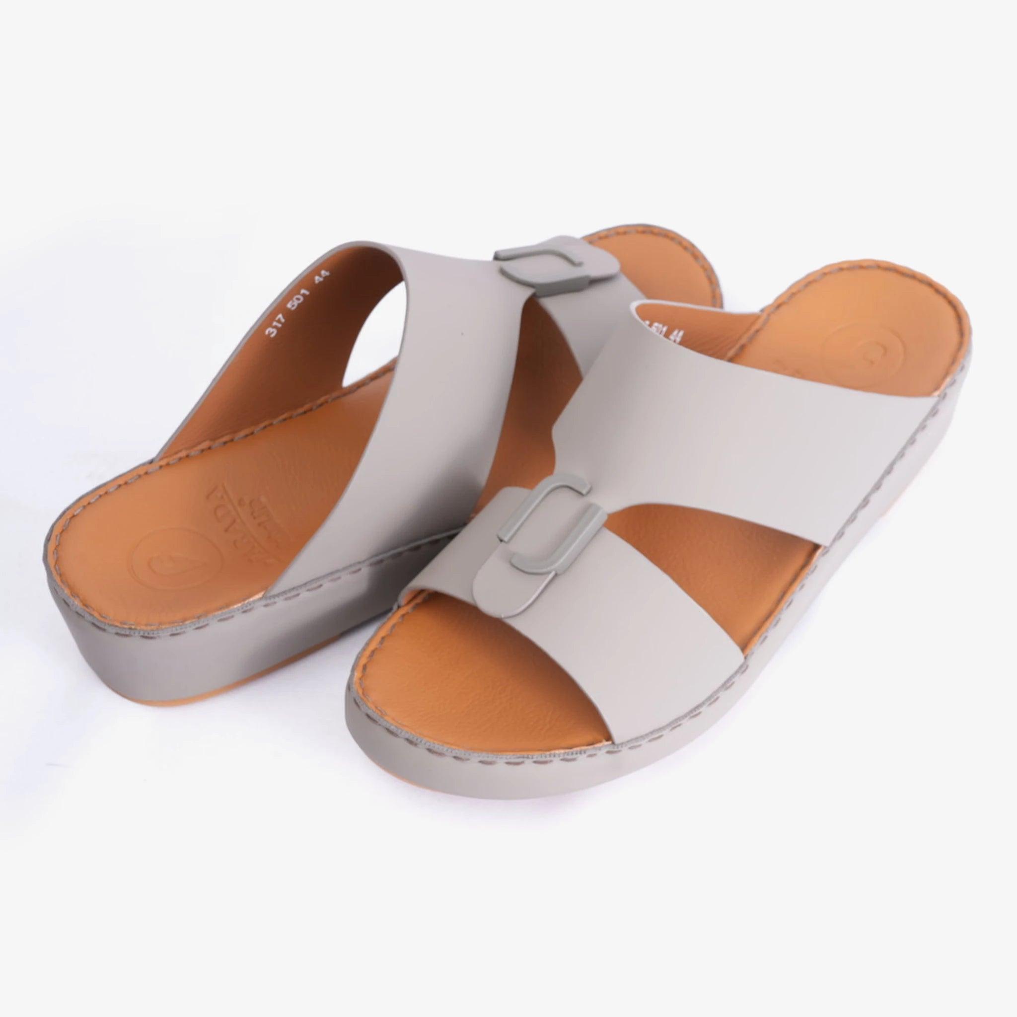 FARADA MATTE LEATHER SLIM ICONIC DOUBLE F TRIM ARABIC SANDAL LONDON SKY - Farada